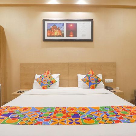 Fabhotel Raghubar Kripa Lucknow Buitenkant foto