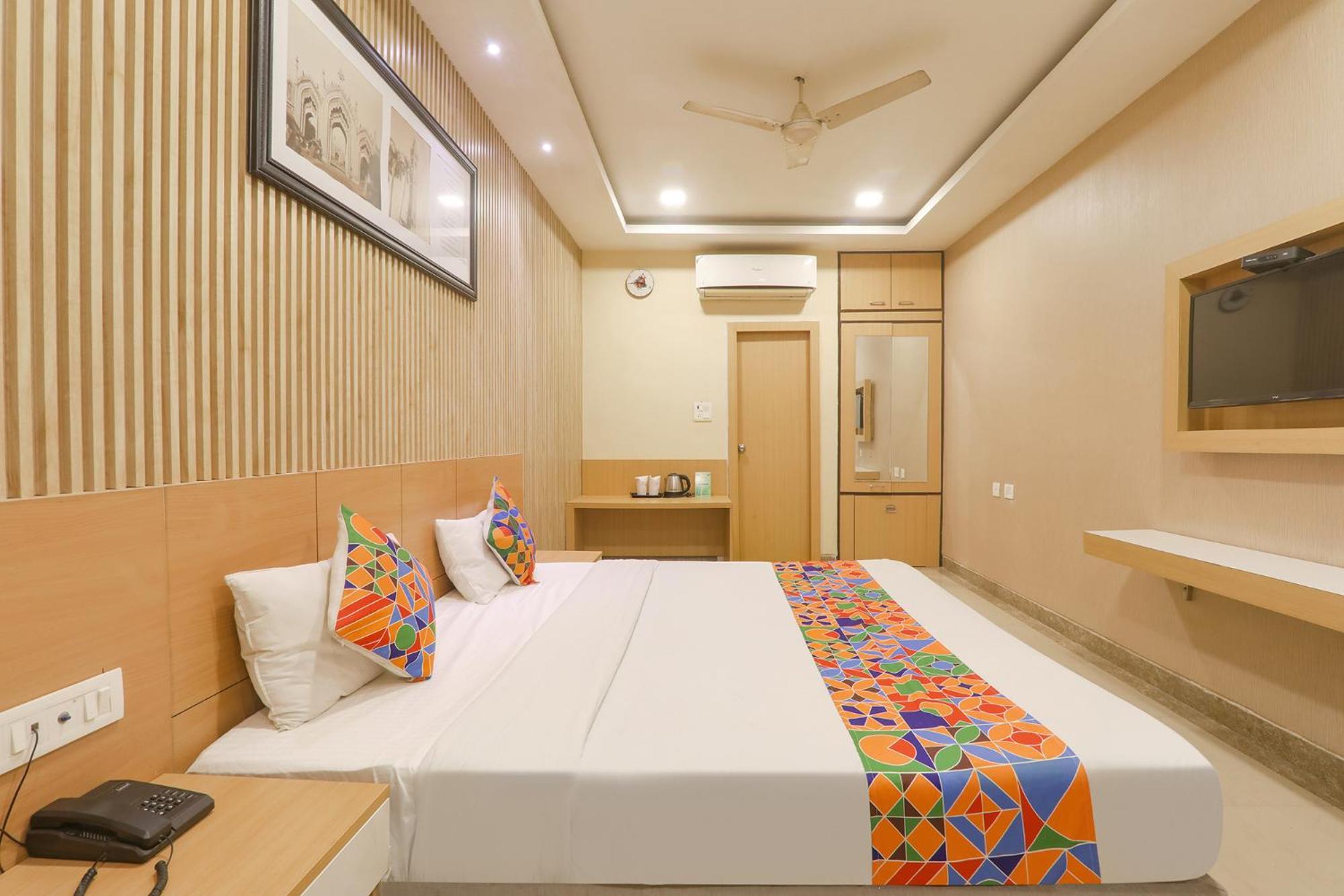 Fabhotel Raghubar Kripa Lucknow Buitenkant foto