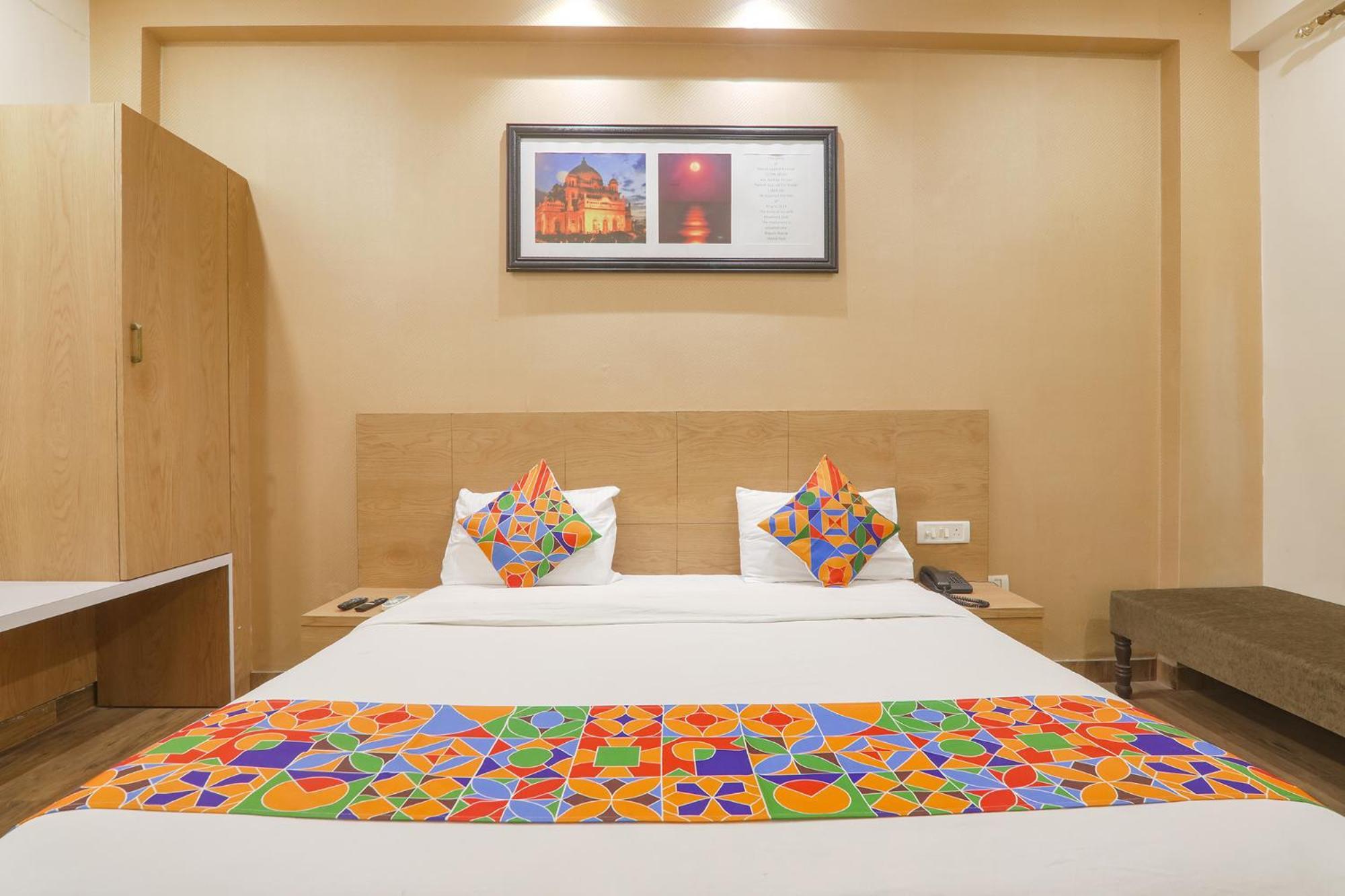 Fabhotel Raghubar Kripa Lucknow Buitenkant foto