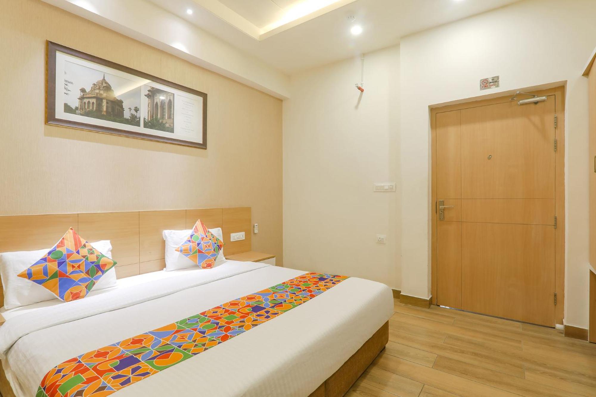 Fabhotel Raghubar Kripa Lucknow Buitenkant foto