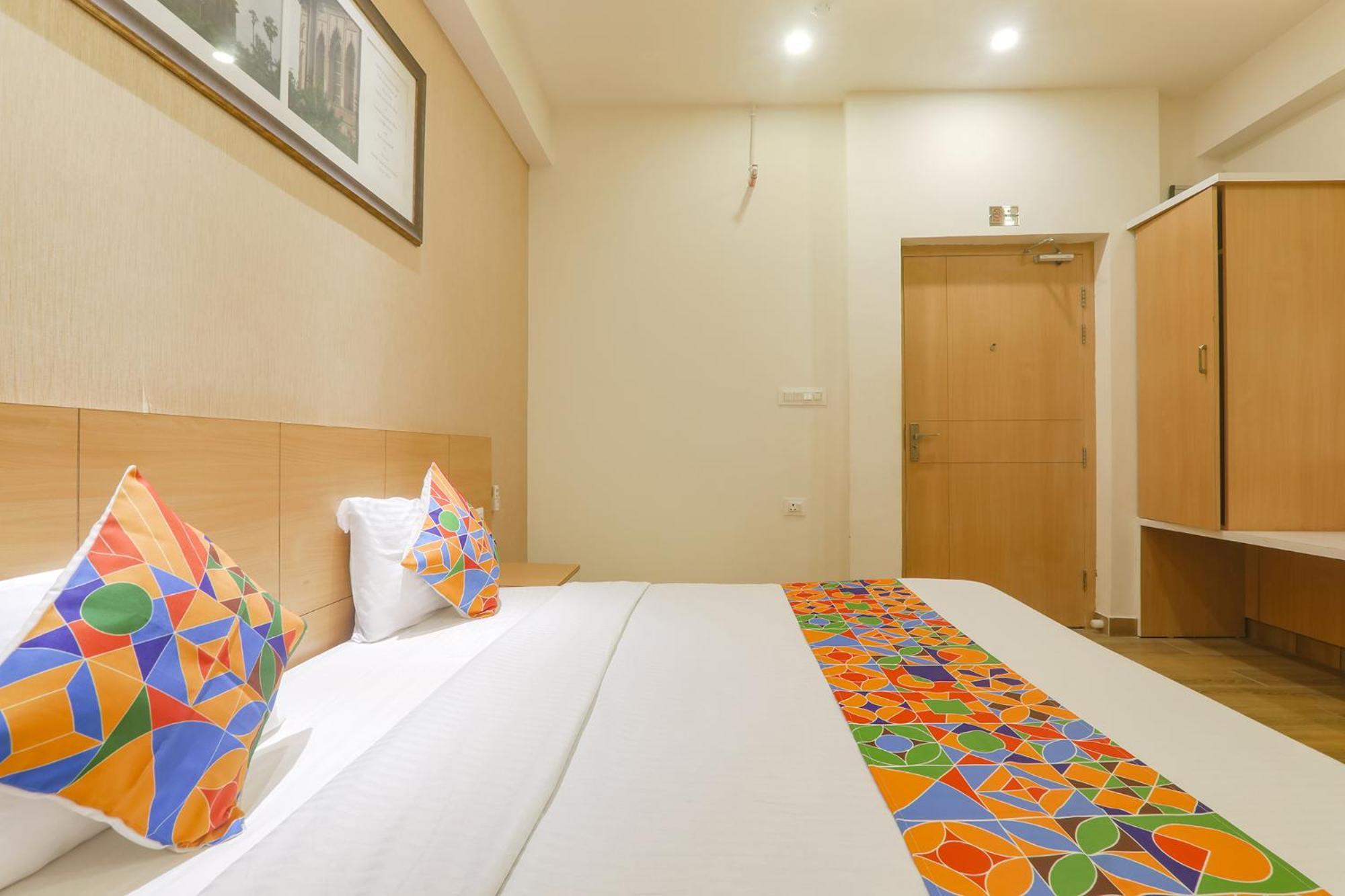 Fabhotel Raghubar Kripa Lucknow Buitenkant foto