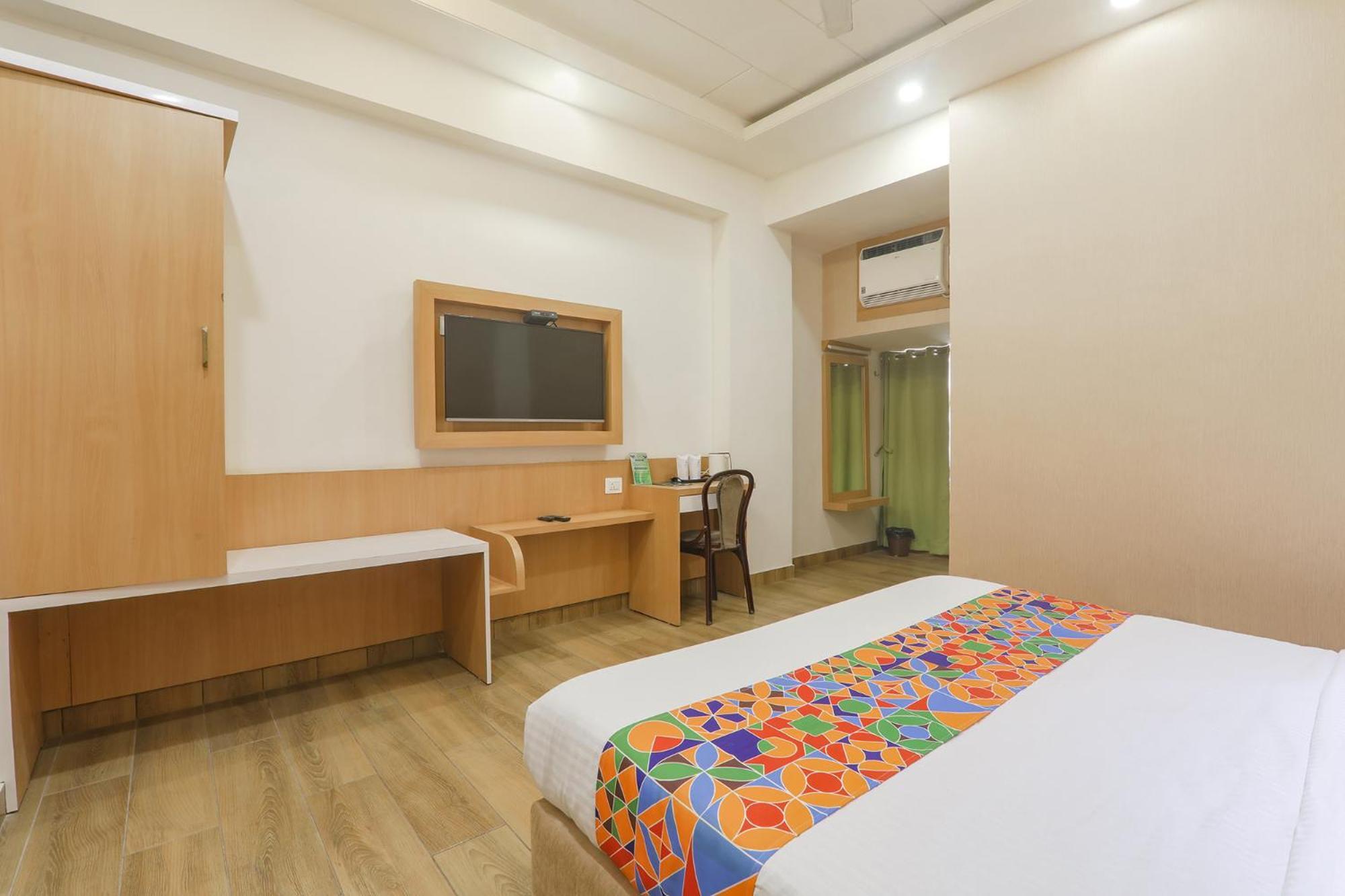 Fabhotel Raghubar Kripa Lucknow Buitenkant foto